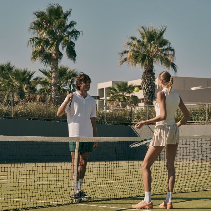 er_rho_elissa_lifestyle_tennis_couple_01.jpg