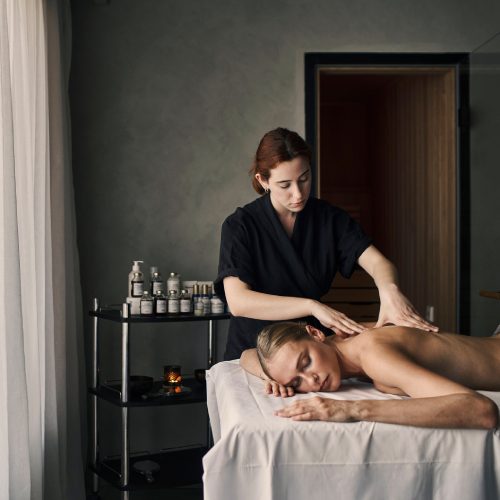 er_rho_helea_lifestyle_wellness_spa_massage_03-1.jpg