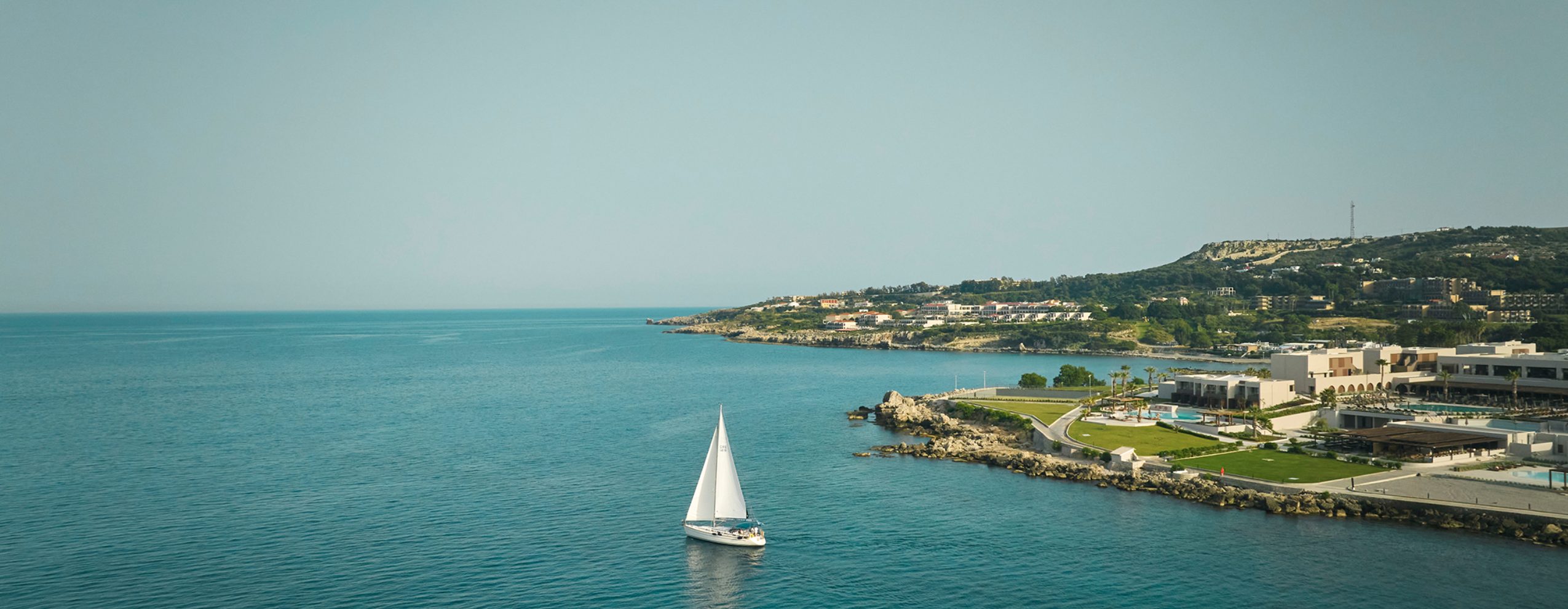 er_rho_elissa_lifestyle_aerial_sailing-4.jpg