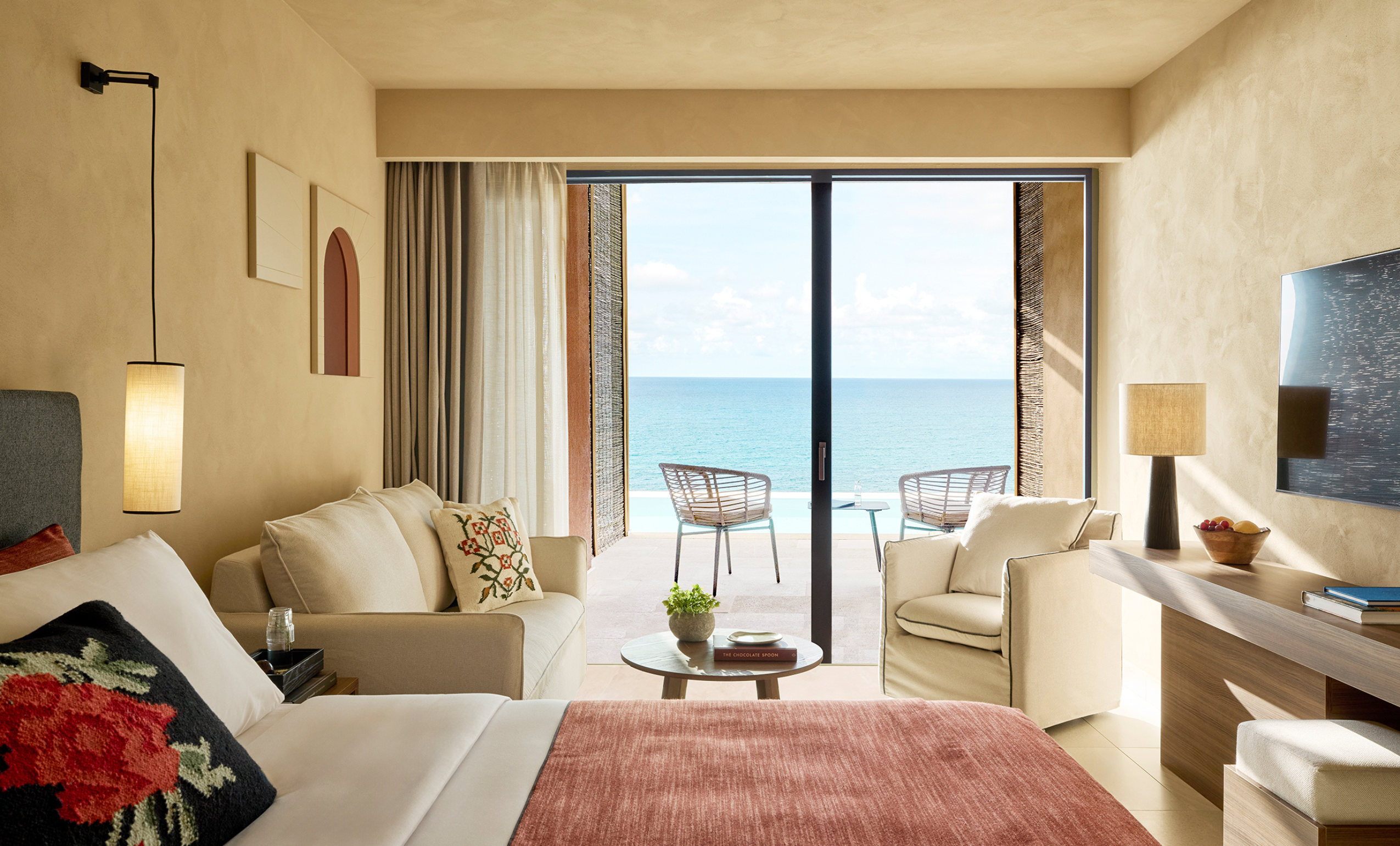 alkyna-suite-accomodation-page-2550x1540-1.png