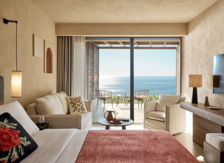 junior-suite-junior-suites-2.png